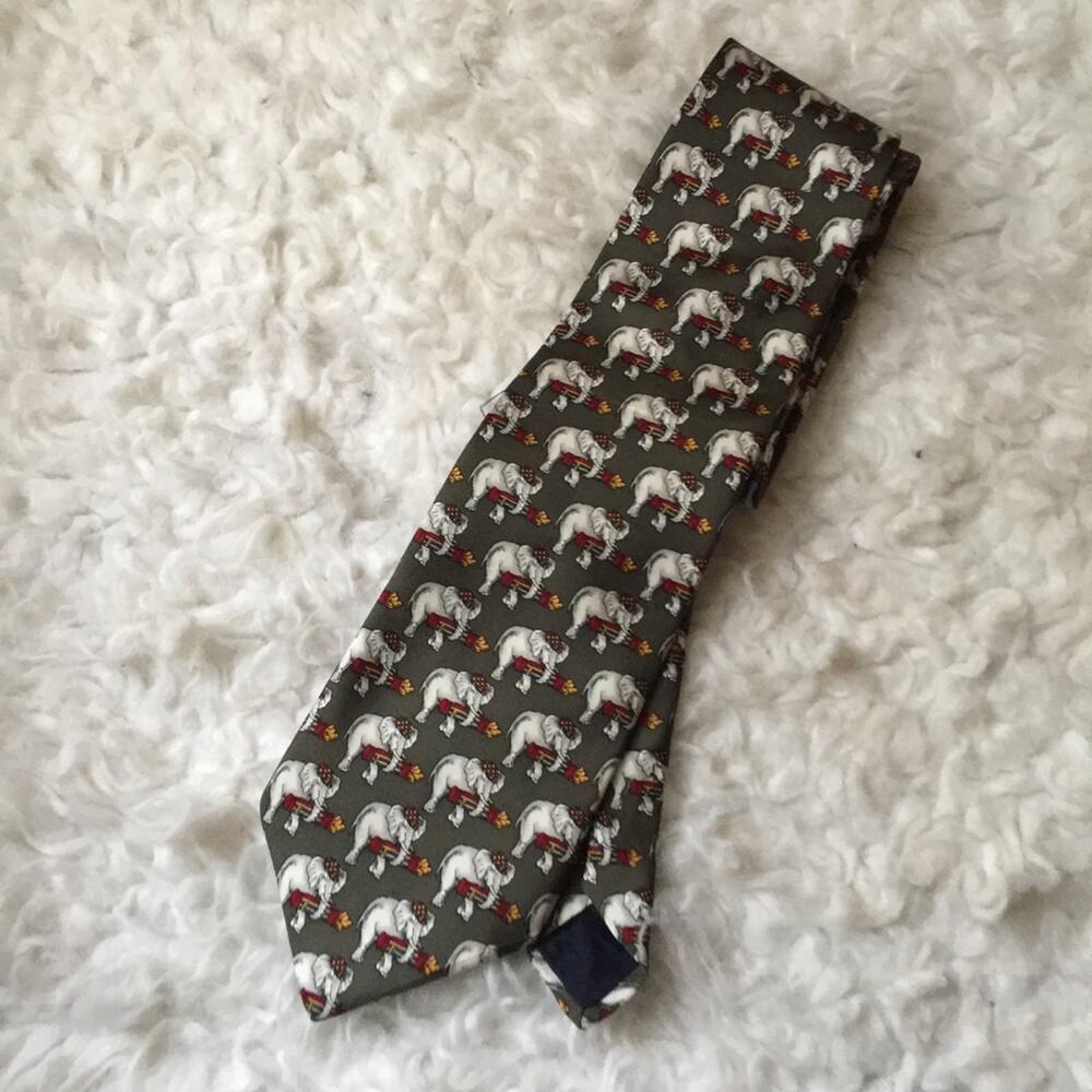 Brooks Brothers Elephants Printed All Silk Tie.-CA5